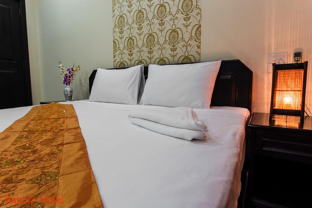 Ramaz Hotel Patong Exterior photo