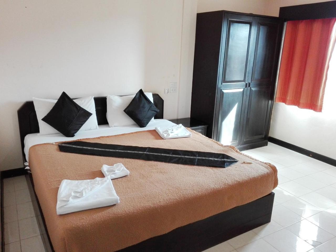 Ramaz Hotel Patong Exterior photo