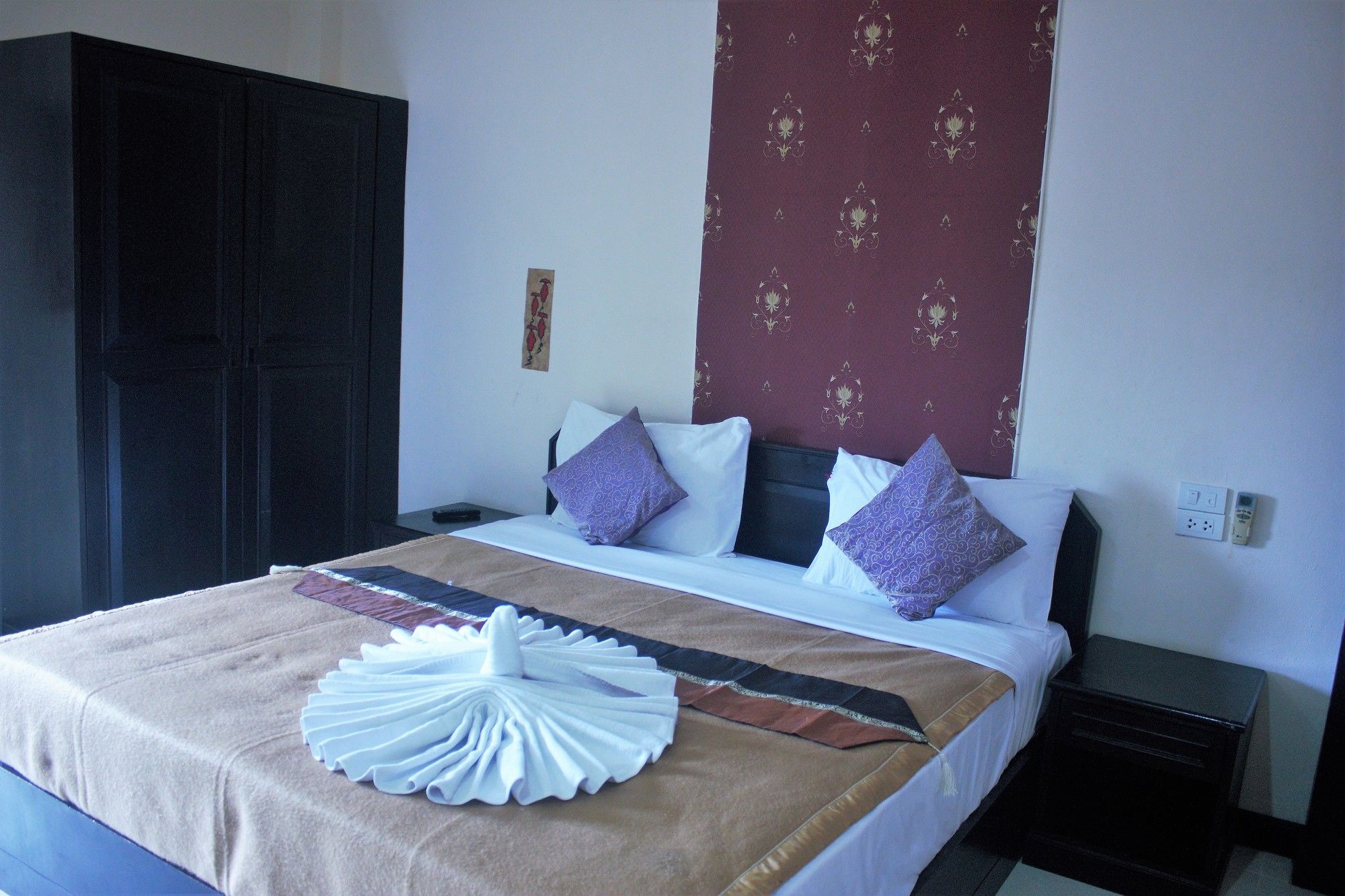 Ramaz Hotel Patong Exterior photo