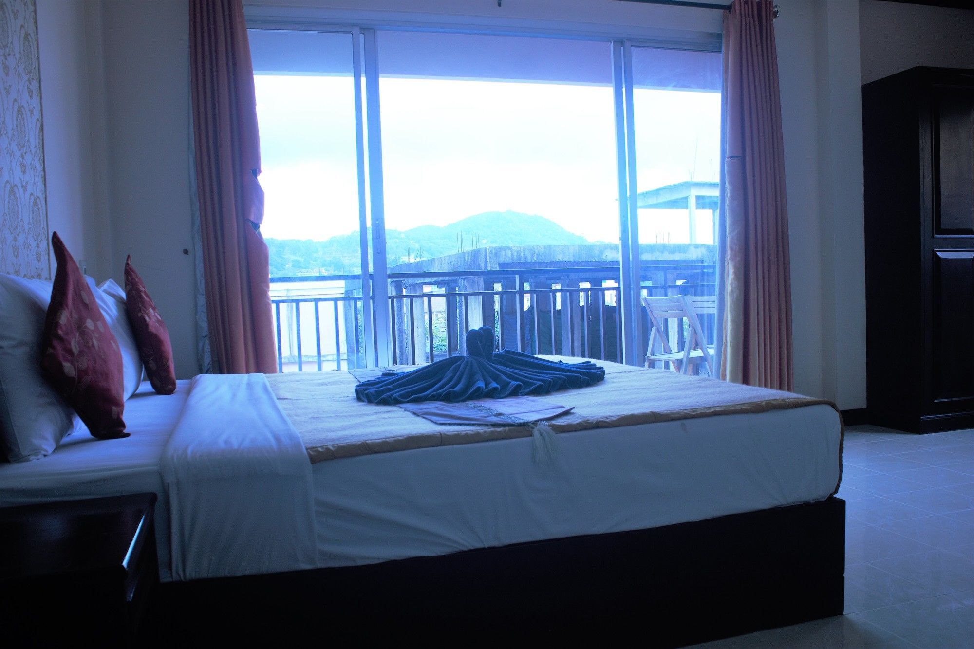 Ramaz Hotel Patong Exterior photo